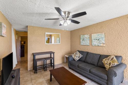 La Grande Princesse Apartment | A getaway to a getaway condo