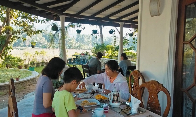 Ella House | A Green world near to Ella. Family Friendly Lovely Place surround by mountains.