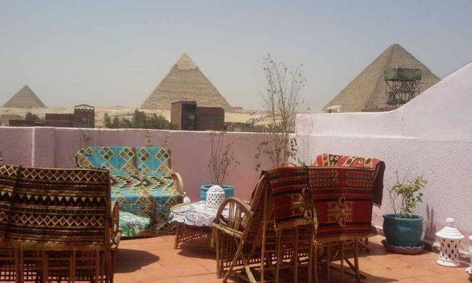 Oula Bed & Breakfast | A guest house that sees the pyramids, 10 minutes on foot to the pyramid