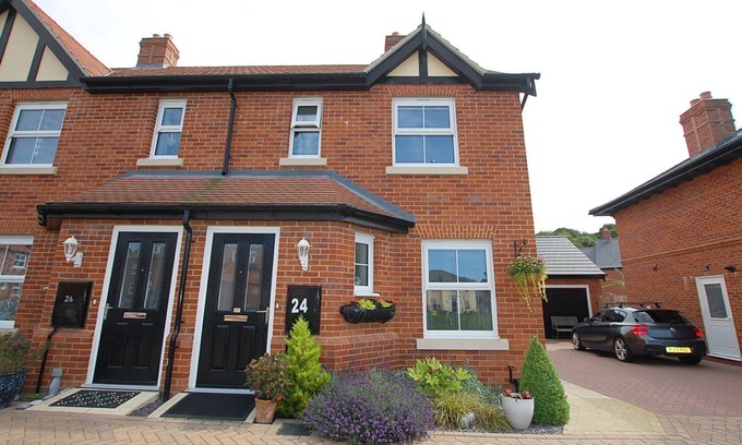 Cromer House | A house that sleeps 4 guests in 2 bedrooms