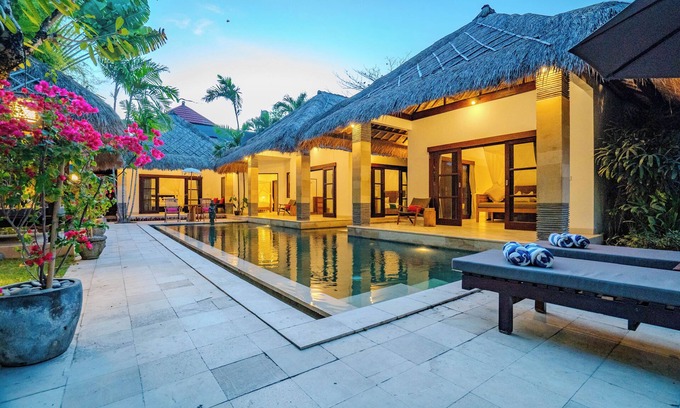 Drupadi Villa | A little slice of Heaven, Villa Evelyne staffed 5-bedroom villa central Seminyak