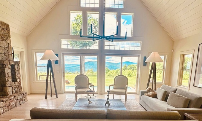 Moultonborough House | A luxury mountain house with breath taking views in the superb Moultonborough