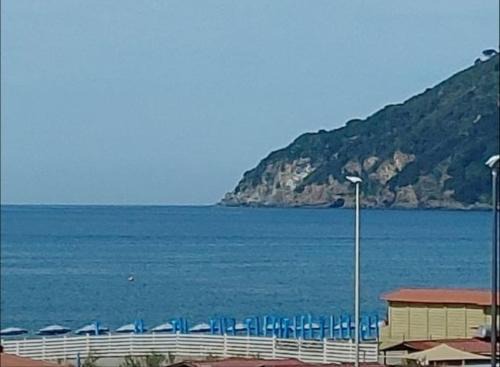 Marinella di Sarzana Apartment | A MARE con vista sul mare a 50 mt