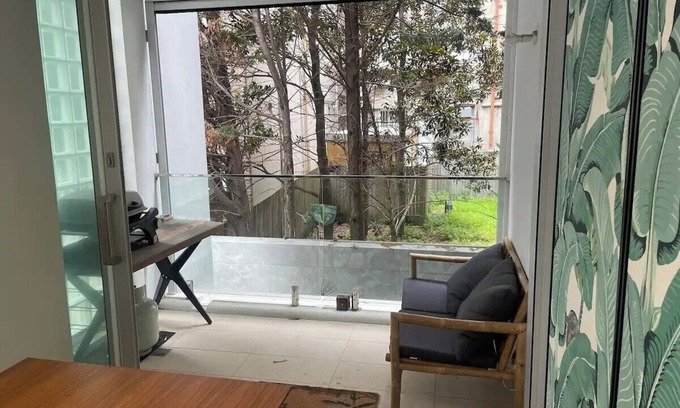 Bondi Apartment | A modern two bedroom apartment! Quiet, secure and 1 minute walk to Bondi Beach!
