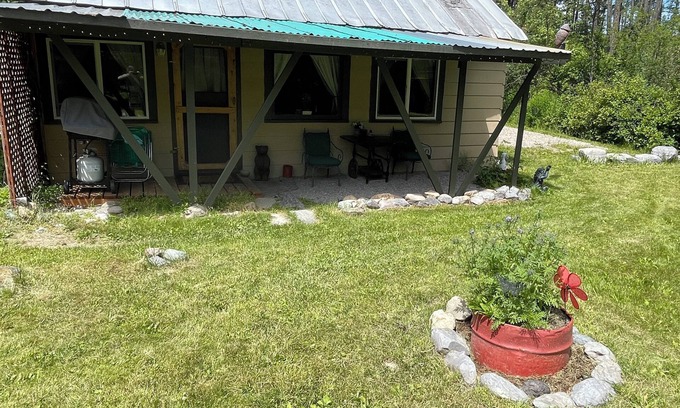 Bigfork Cabin | A Private, Cozy Cabin Near Bigfork for Two with a Clawfoot Tub