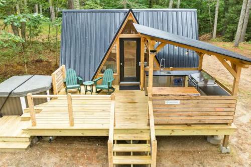 Oxford House | A Serene A-Frame Cabin with Hot Tub