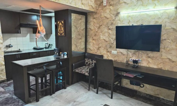 Indirapuram Apartment | A Studio Apartment with Complete Privacy