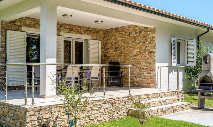 Ghisonaccia House | A Suara by Interhome