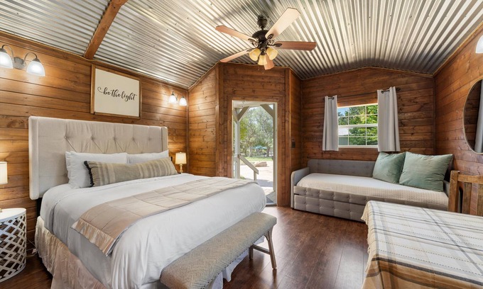 Crawford Cabin | A True Tiny House Experience on Relaxing Retreat Property 20 Minutes to Waco!