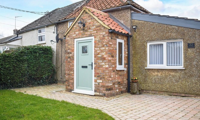 Clenchwarton Cottage | A truly lovely country cottage set in the heart of historic Norfolk.