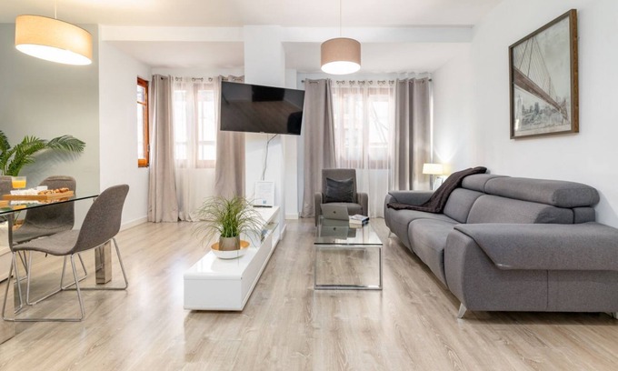 Sant Francesc Apartment | A (VA012.1) TH Ayuntamiento 1A