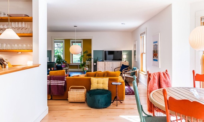 Newport Landing Cottage | A well-appointed cottage tucked away on the Gaspereau Mountain.