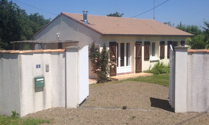 Saint-Vincent-sur-Graon House | A well equipped, quiet, private and comfortable self catering Holiday Home