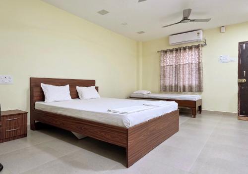 Adoni Hotel | Aathidya