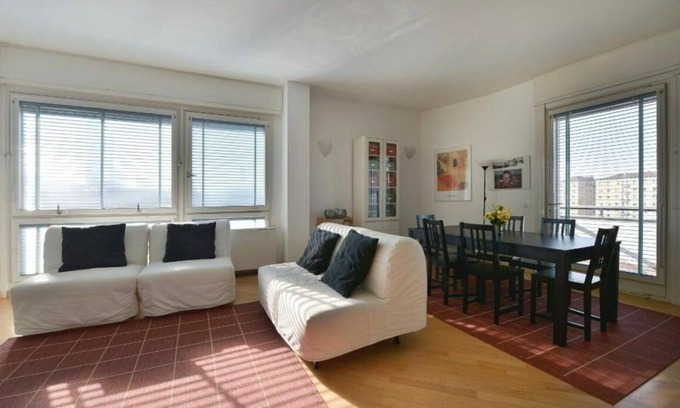 Zona Zara Apartment | Abbadesse, Bright 2 Br Apartment By Halldis