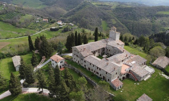 Monteluiano House | ABBAZIA DI VALLINGEGNO