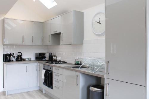 Abingdon Apartment | Abingdon - Private Flat with Garden & Parking 10