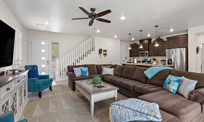 Sienna Hills House | Above Parr - Pet Friendly New Listing