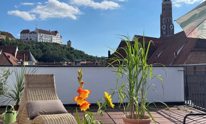 Landshut Condo | Above the rooftops of Landshut's old town