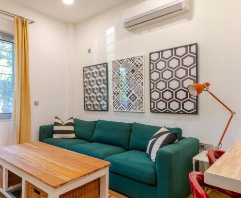 Kolokinthou Apartment | Academia apartments by the park