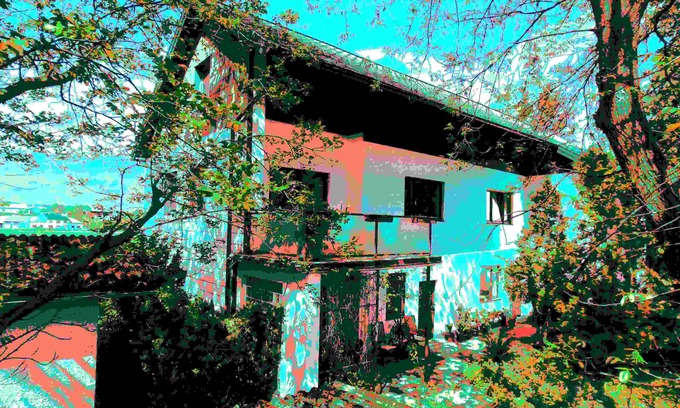 Neulengbach Apartment | Accommodation close to the center with in-house swimming pond and wonderful castle view