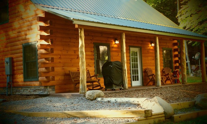 Glenfield Cabin | Adirondack Waterfalls Cabin on River/Spectacular View/Natural Swimming Pool.