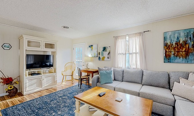 Dodds Addition House | Adorable dog-friendly beach home close to Rehoboth with screened porch & grill