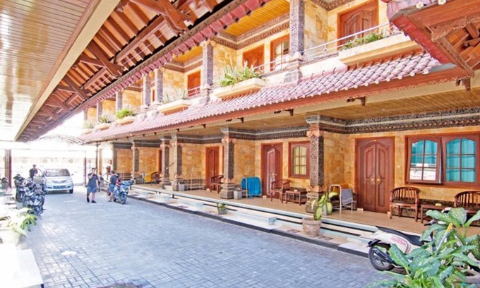Downtown Kuta House | Affordable Guest House in the Heart of Poppies Lane, Legian (SGRSDH)