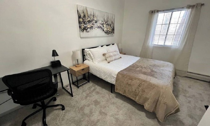 Rotterdam Apartment | Affordable Stay Near Proctors-A1