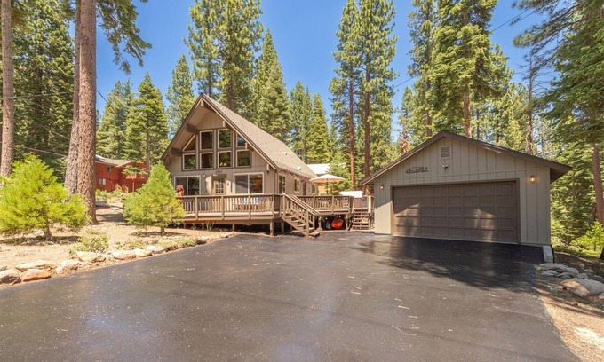 Carnelian Bay Cabin | Agate Bay Pines, Private Hot Tub, Dog Friendly