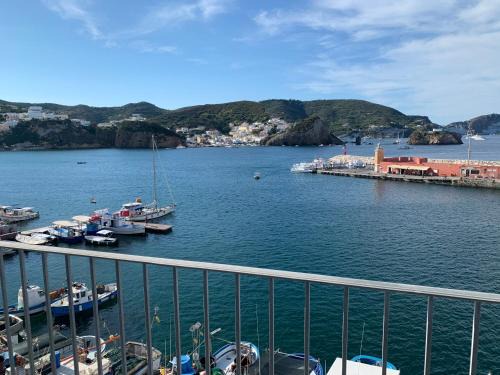 Ponza Apartment | Agenzia Isotur PESCATORI