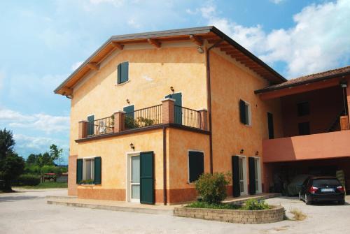 Bedizzole House | Agriturismo Parco Del Chiese