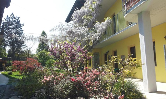Roppolo House | Agriturismo Tra Serra E Lago