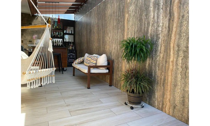 Cacique House | Airport residence 2 - Edward & Familia Inn, two bedns rB&B, A/C, full eqpd, BBQ