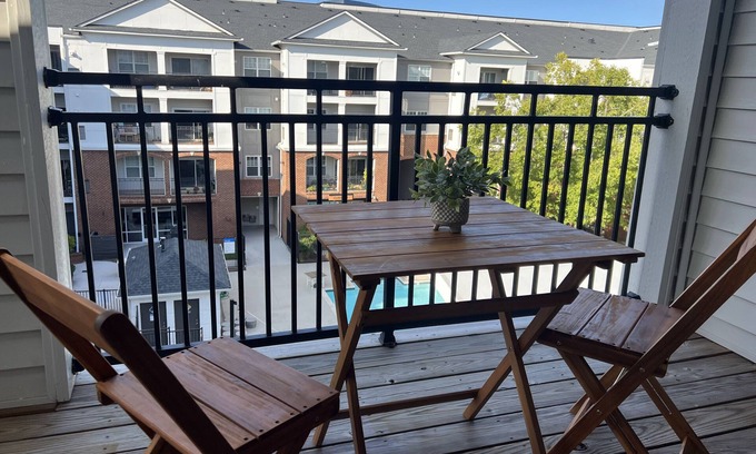 Lakeview Apartment | Airway Oasis at Dulles ~ Near IAD!