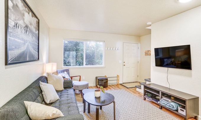 Rohnerville Apartment | Airy Fortuna Apartment with Deck!