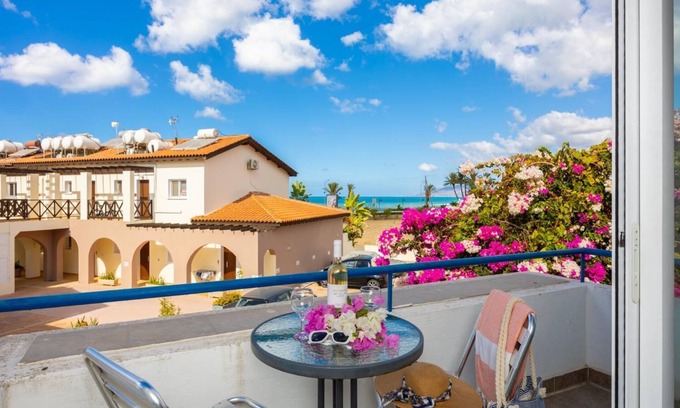 Latsi Apartment | Akamantis - One Bedroom Apartment, Sleeps 2