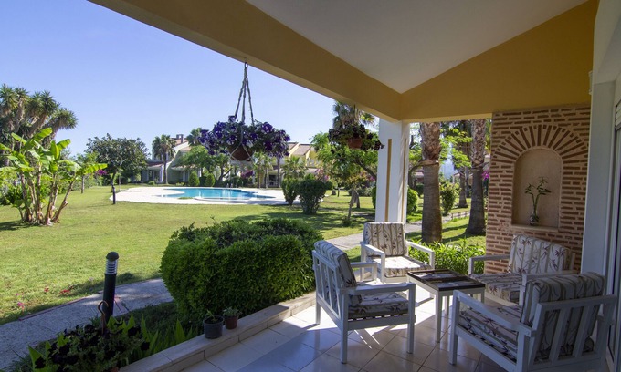 Camyuva Villa | Akdenizevleri for rent villa 10 person.
