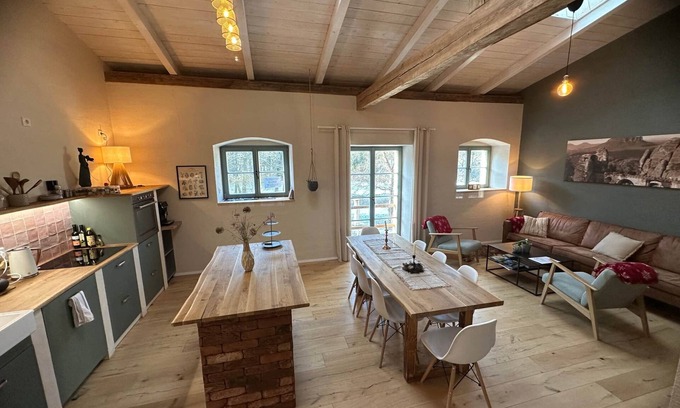 Pirna Apartment | Akelei apartment with sauna, mini pool and garden, Akelei apartment on the upper floor