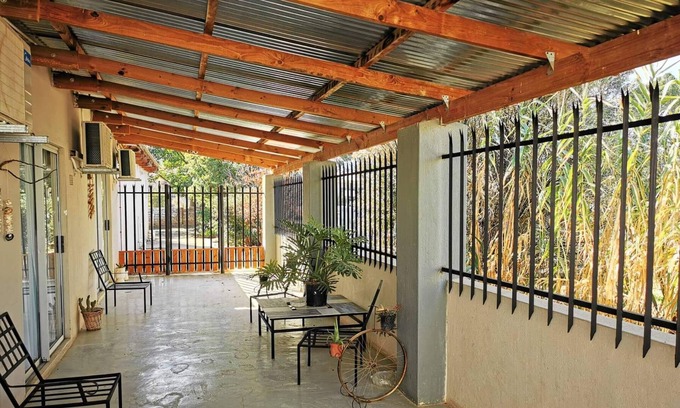 Calvinia Bed & Breakfast | Akkerdam Bed and Breakfast