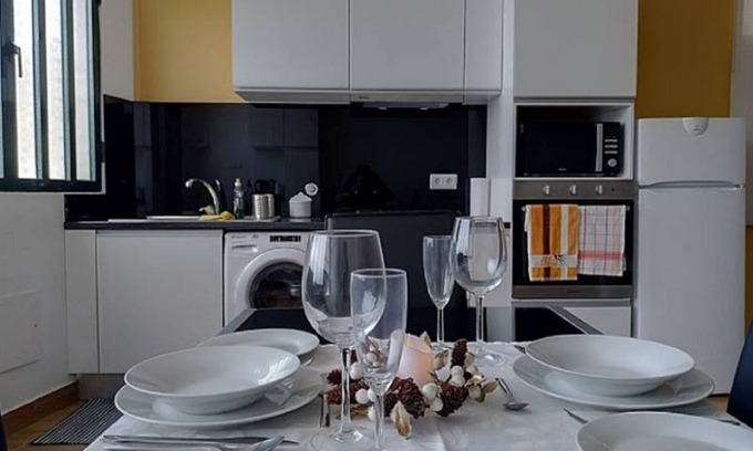 Ponta Delgada Apartment | AL 141174/Casa do Carvoeiro II- GOOD AND CHEAP!