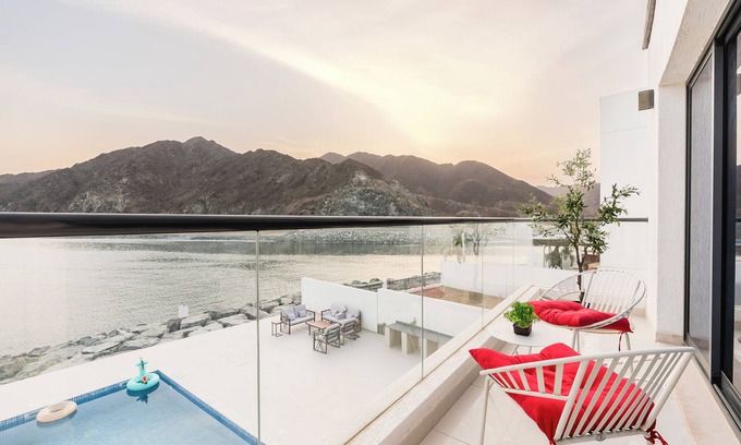 Al-Fujairah Villa | Al Dana Vitamin Sea Villa Spacious 5-bedroom villa in Fujairah with Private pool