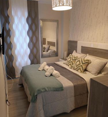 Las Campas y San Claudio Apartment | ¡Al lado de la Clínica Oftalmológica Vega!
