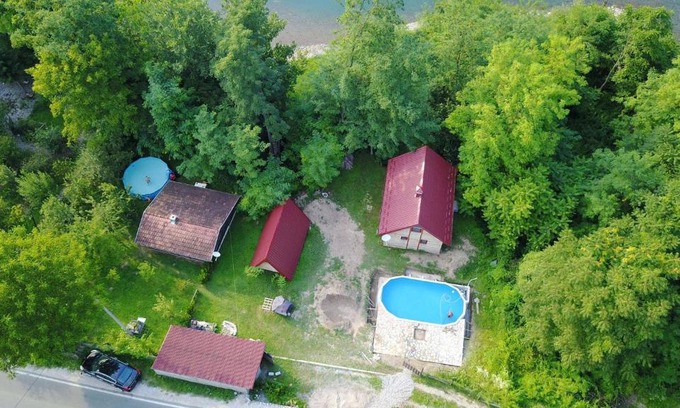Bajina Basta House | Alaske kolibe