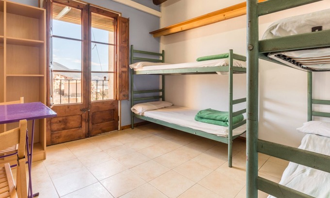 Salas de Pallars Apartment | Alberg La Solana - 23 - Quadruple Room (3 - 4 Guests)