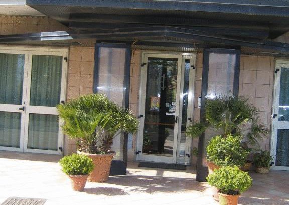 Mangone Hotel | Albergo Carpino