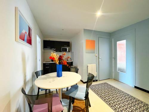 Villette Gare Apartment | Albi - appartement 8 personnes - check in h24 - wifi