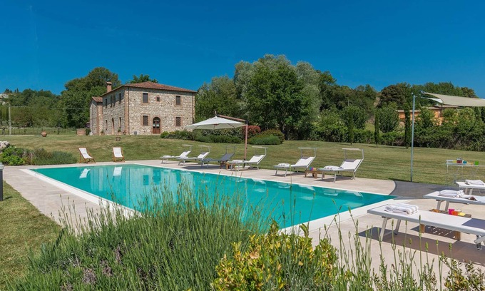San Giovanni d'Asso Villa | Alborata 10, Emma Villas