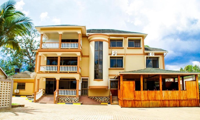 Munyonyo Hotel | Alfa Hotel Munyonyo