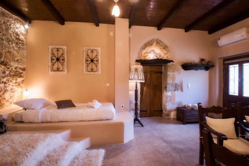 Nochia Villa | Alia Stone Villa-Ideal for families-Heated pool